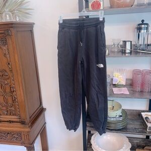 Women’s North Face Joggers XS Logo Solid Black Sweatpants EUC Fleece Lined